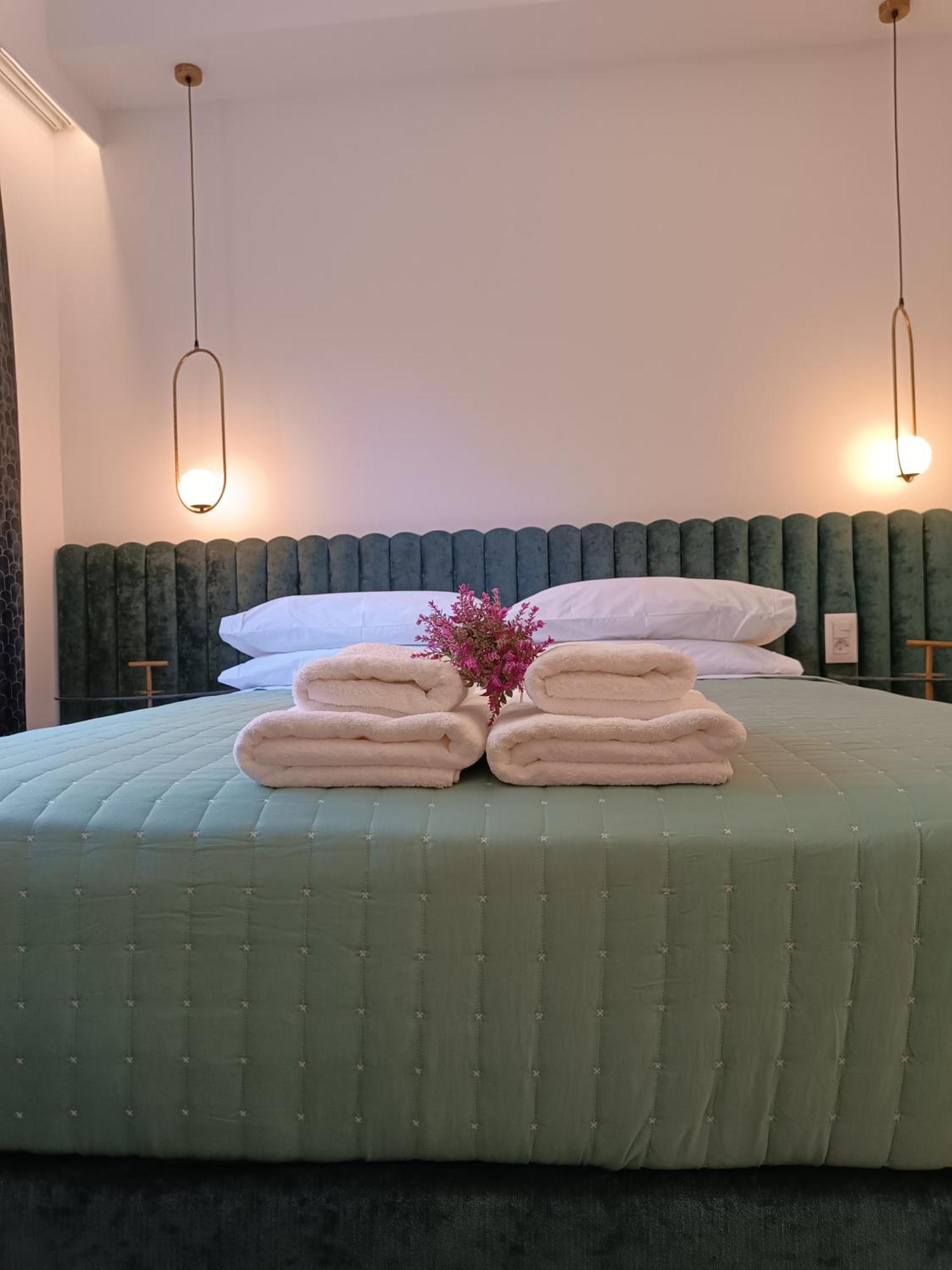 Muses Luxury Apartment *