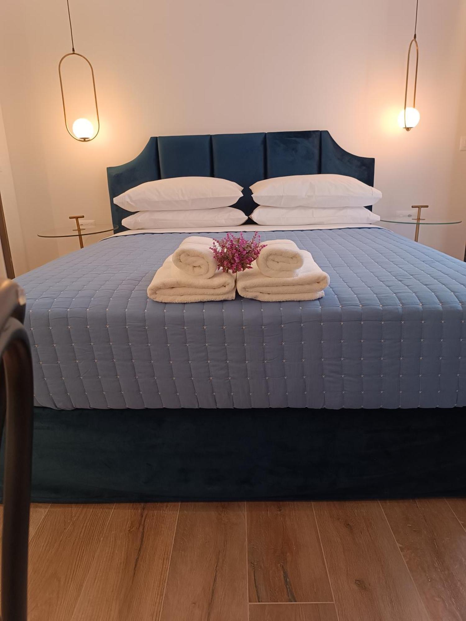 Muses Luxury Apartment *