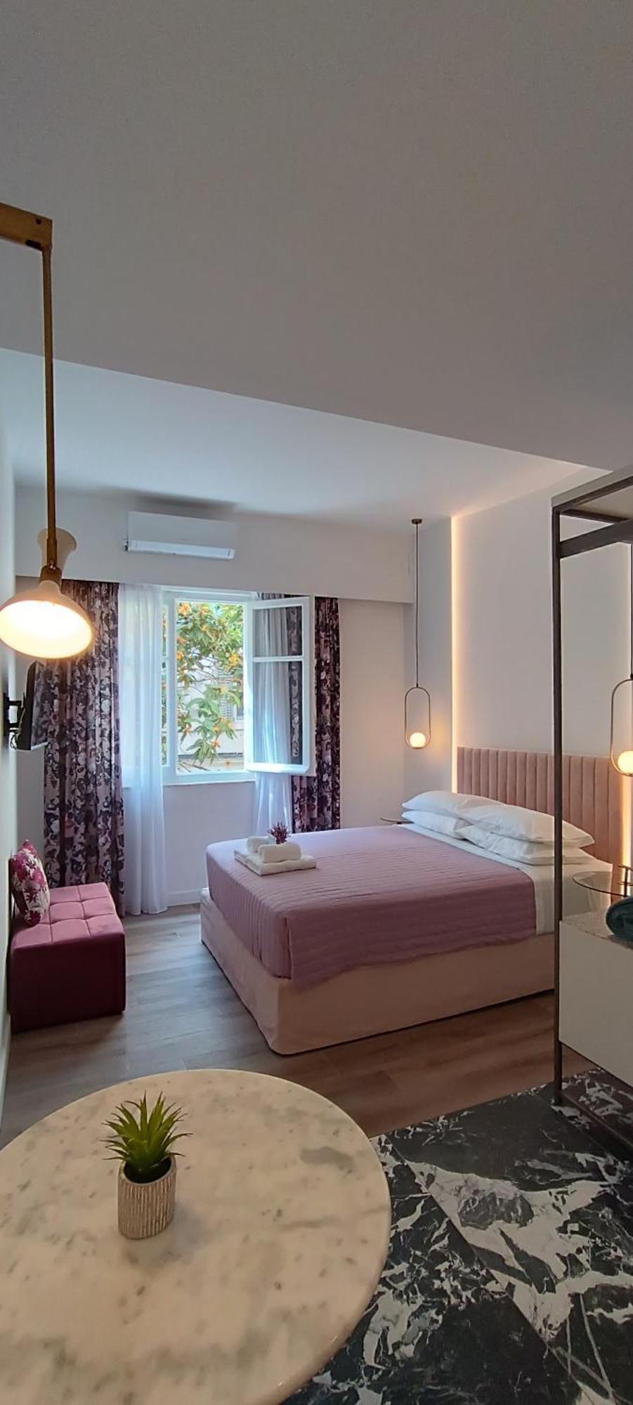 Apartment Muses Luxury