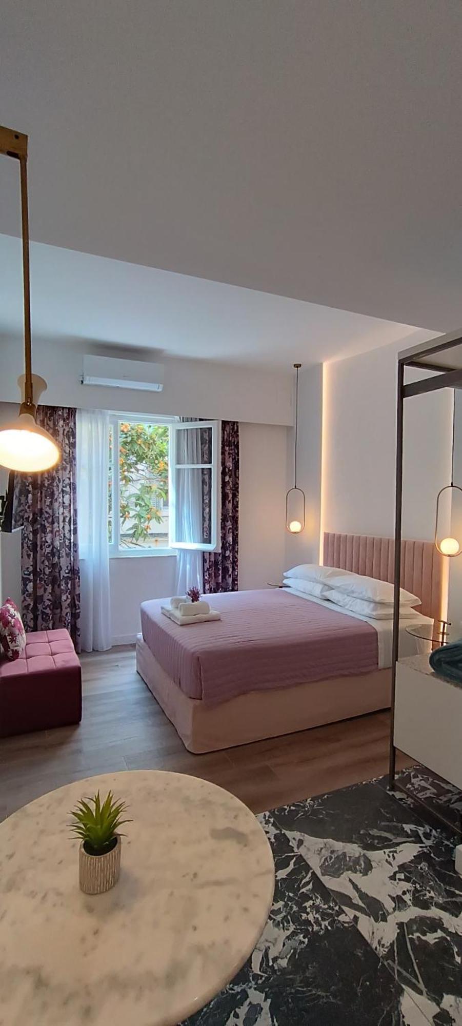 Muses Luxury Apartment